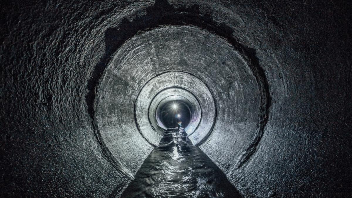 In Russland fanden Mitarbeiter der Stadtwerke die zerst&uuml;ckelte Leiche einer Frau im Abwasserkanal. (Foto)
