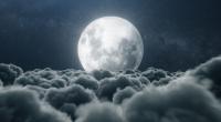 Im Januar erstrahlt der Vollmond als Eismond.