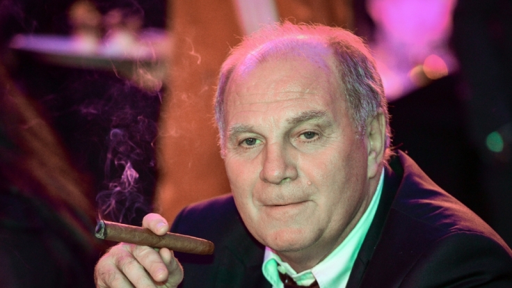 Bei den Fans hat er im Gegensatz zu Christian Wulff einen Promibonus: Uli Hoeneß.