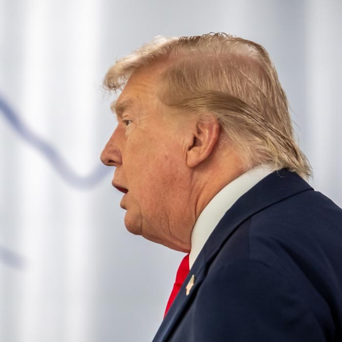 Kolumnist rechnet mit seiner Politik ab - US-Präsident soll Wirtschaft absichtlich schaden