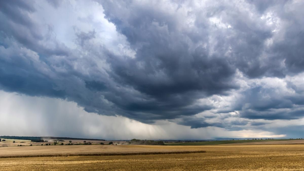 Die Wetterlage spitzt sich nicht nur in Deutschland zu. (Foto)
