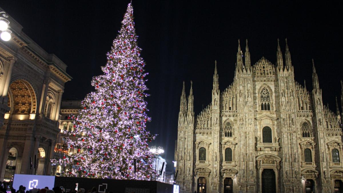 Auf dem Domplatz in Mailand kam es in der Silvesternacht zu mehreren F&auml;llen von sexueller Bel&auml;stigung - auch deutsche Touristinnen waren unter den Opfern. (Foto)