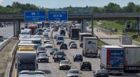 Auf deutschen Autobahnen drohen zum Pfingstwochenende Staus.