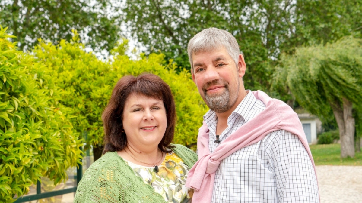 Bauer Uwe Abel (48) und seine Gattin aus "Bauer sucht Frau" Iris Abel (50). (Foto)