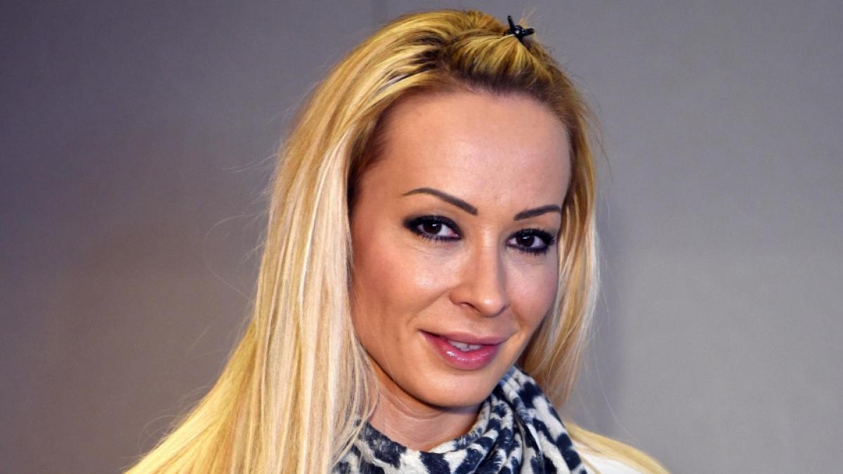 Cora Schumacher rechnet jetzt mit ihrem Ex-Mann Ralf und ihrem Sohn ab. (Foto)