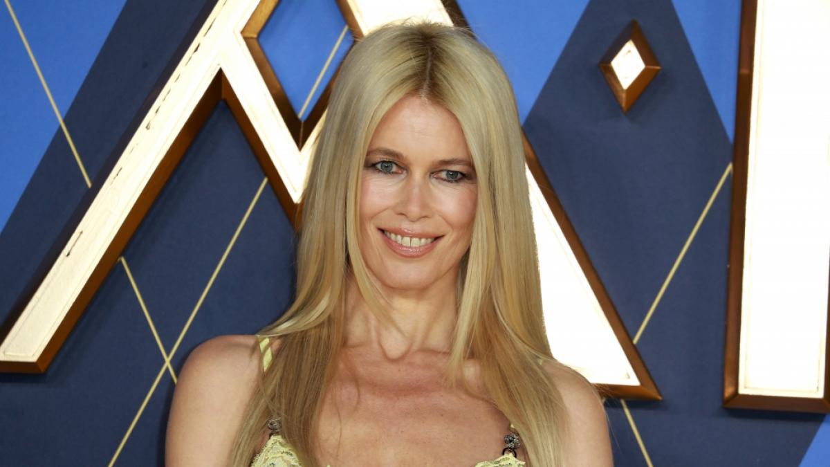 Supermodel Claudia Schiffer (56) hat auch im Alter nichts von ihrer Sch&ouml;nheit verloren. (Foto)