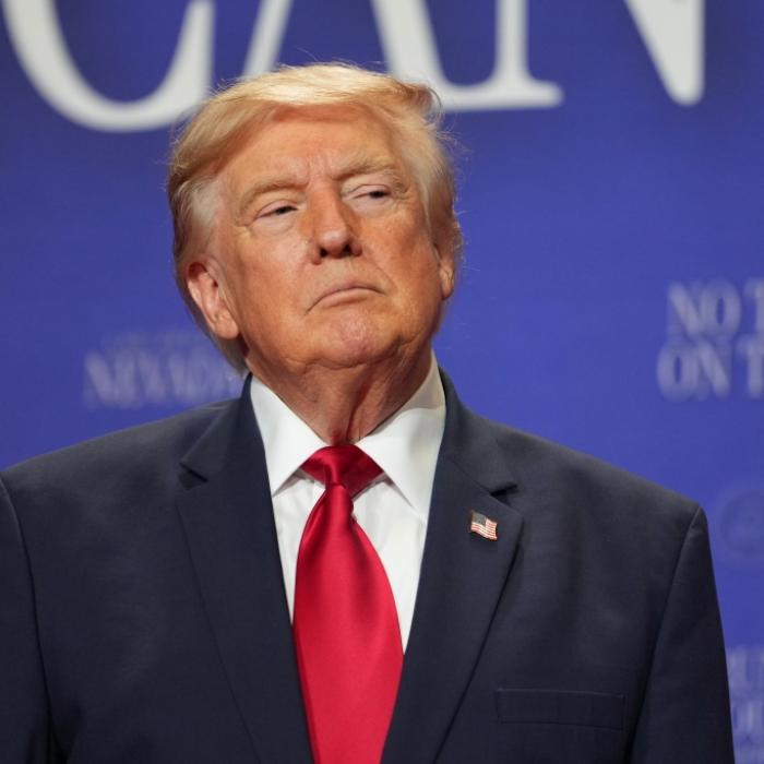Trump redet sich um Kopf und Kragen - Moderator zieht die Notbremse