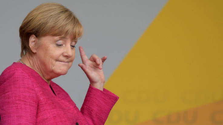 Kurz vor der Wahl schmilzt Merkels Vorsprung rapide.