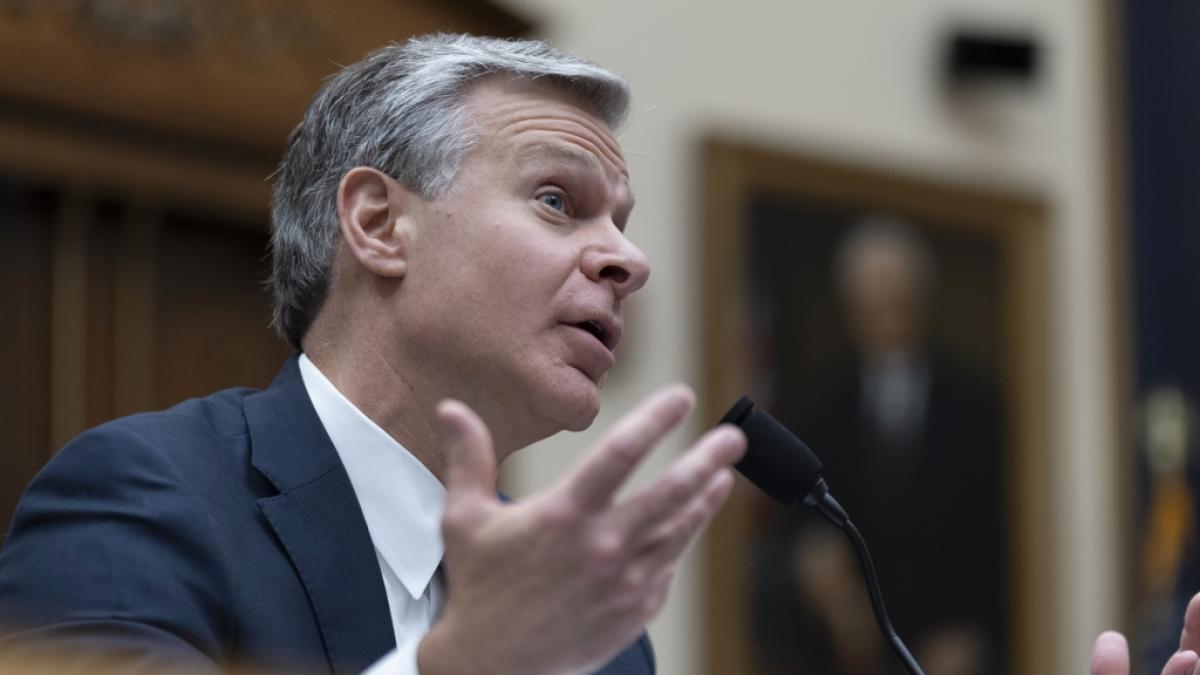 FBI-Direktor Christopher Wray sagte vor einem Ausschuss des Repr&auml;sentantenhauses &uuml;ber das Trump-Attentat aus. (Foto)