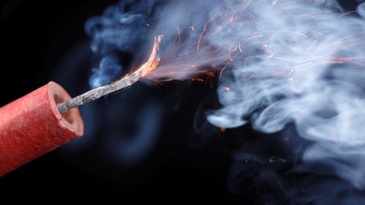 Jugendliche aus Unterfranken banden jetzt Feuerwerksk&ouml;rper an Benzinflaschen. (Foto)