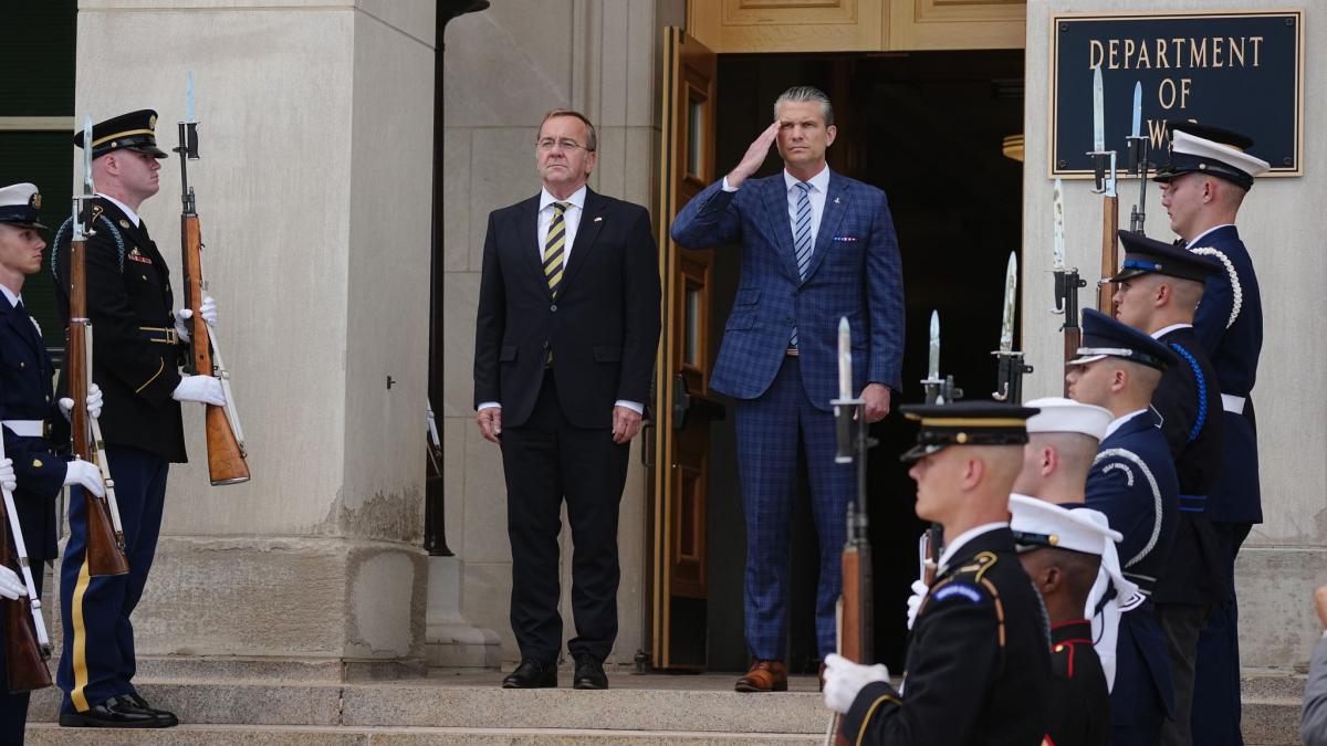 Vor dem Treffen mit Hegseth hatte Pistorius auf die Zusammenarbeit beim Tarnkappenjet F-35 und die geplante Fertigung von Lenkflugk&ouml;rpern f&uuml;r das Luftverteidigungssystem Patriot in Deutschland verwiesen. (Foto)