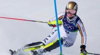 Lena Dürr zeigte im ersten Slalom-Lauf bei Olympia eine starke Leistung, fädelte jedoch im zweiten Lauf ein.