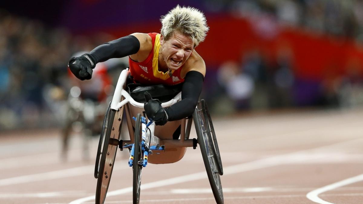 Die Rollstuhlleichtathletin Marieke Vervoort aus Belgien, hier bei den Paralympischen Spielen 2012 in London, ist im Alter von 40 Jahren gestorben. (Foto)