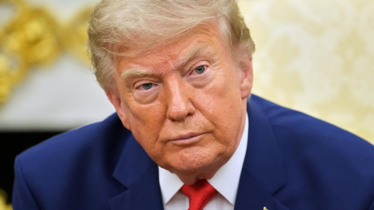 Donald Trumps Peinlich-Moment wurde zum Foto des Jahres. (Foto)