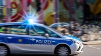 In Wilhelmshaven wurde eine Frau in ihrer Wohnung getötet. Die Polizei ermittelt.