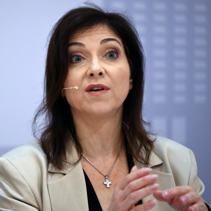 An wen hat Merz' Wirtschaftsministerin ihr Herz verloren?