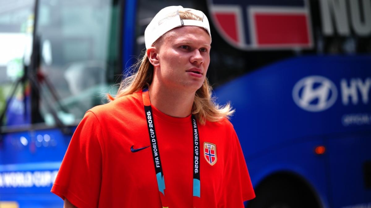 So kennt man den Norweger Erling Haaland bisher: Mit blonder, langer Wallem&auml;hne. (Foto)