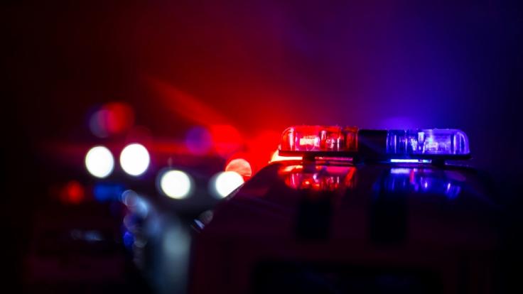 Nachdem Zeugen Schüsse gehört hatten, fand die Polizei einen verletzten Mann (48) in Leipzig.