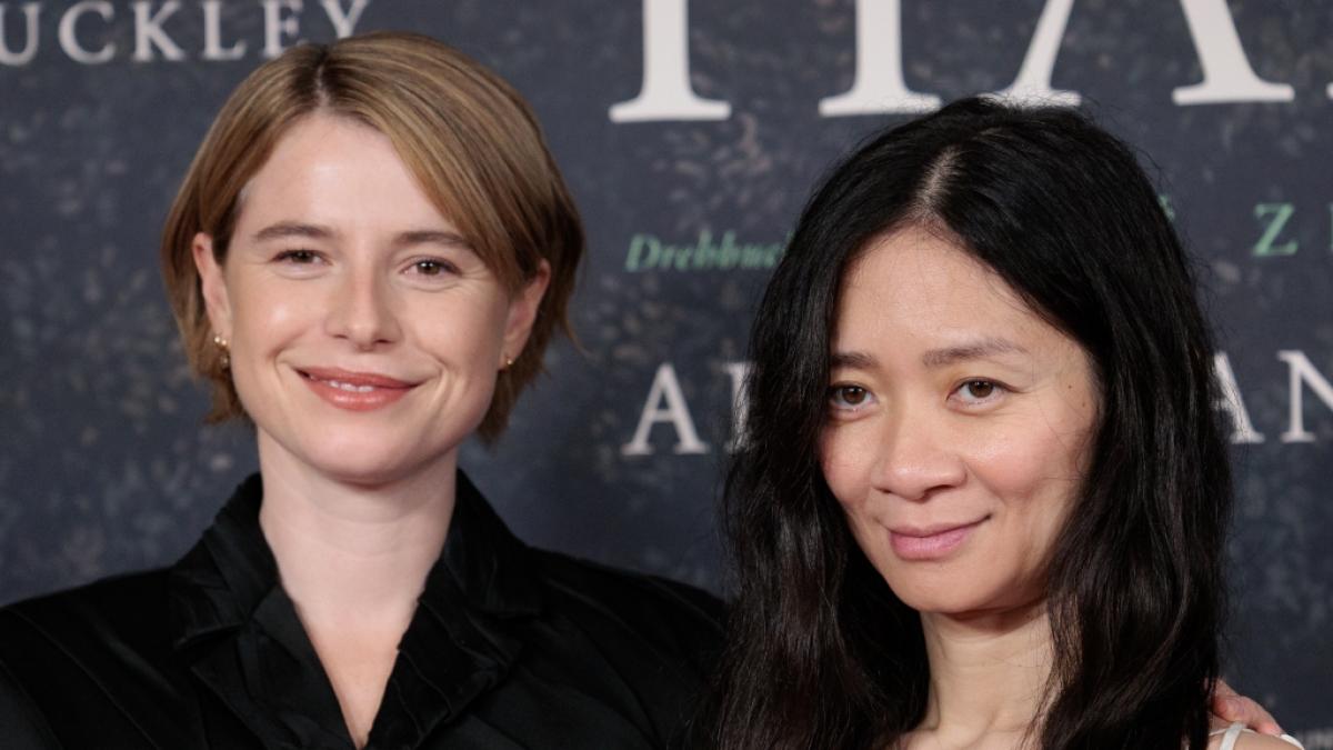 Schauspielerin Jessie Buckley und Regisseurin&nbsp;Chlo&eacute; Zhao k&ouml;nnen sich Hoffnungen auf einen Oscar machen. (Foto)