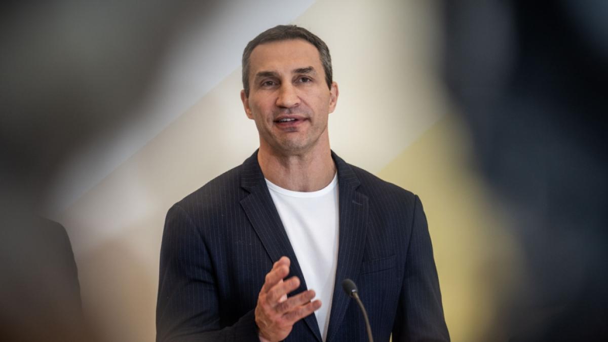 Im "maischberger"-Studio fand der ukrainische Ex-Box-Weltmeister Wladimir Klitschko bewegende Worte zu einem Jahr Ukraine-Krieg. (Foto)