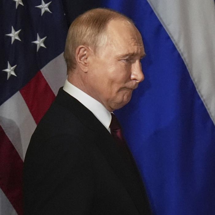 Erneut Doppelgänger-Wirbel wegen ungewöhnlicher Aufnahmen vom Trump-Treffen