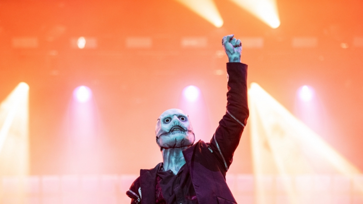Slipknot&nbsp;performt auf der B&uuml;hne. (Foto)