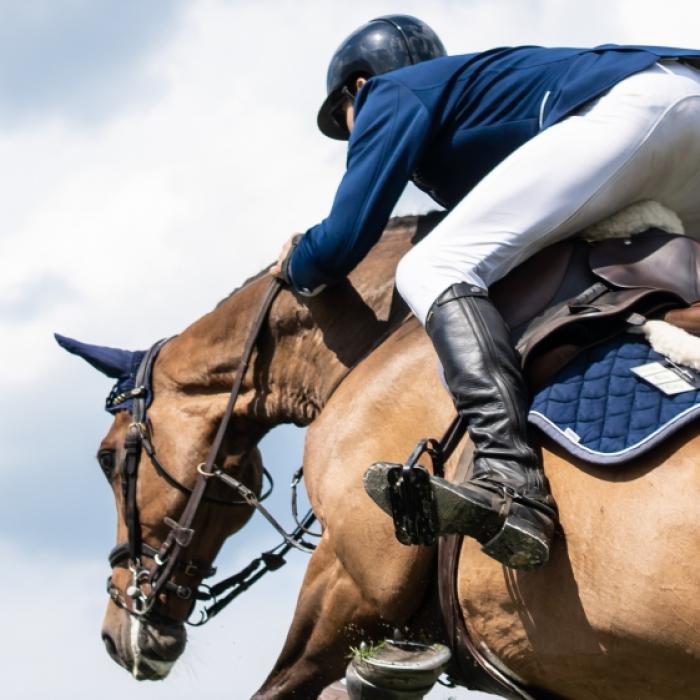 Star-Jockey stirbt mit 29 Jahren - Spekulationen um Todesursache