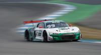 Die DTM-Piloten, hier Sophia Flörsch bei Testfahrten auf dem Hockenheimring, starten am 18. Juni 2021 in die neue Rennsaison.