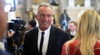 US-Gesundheitsminister Robert F. Kennedy Jr. kommt mit seinem umstrittenen Kurs in der Impfpolitik nicht durch.