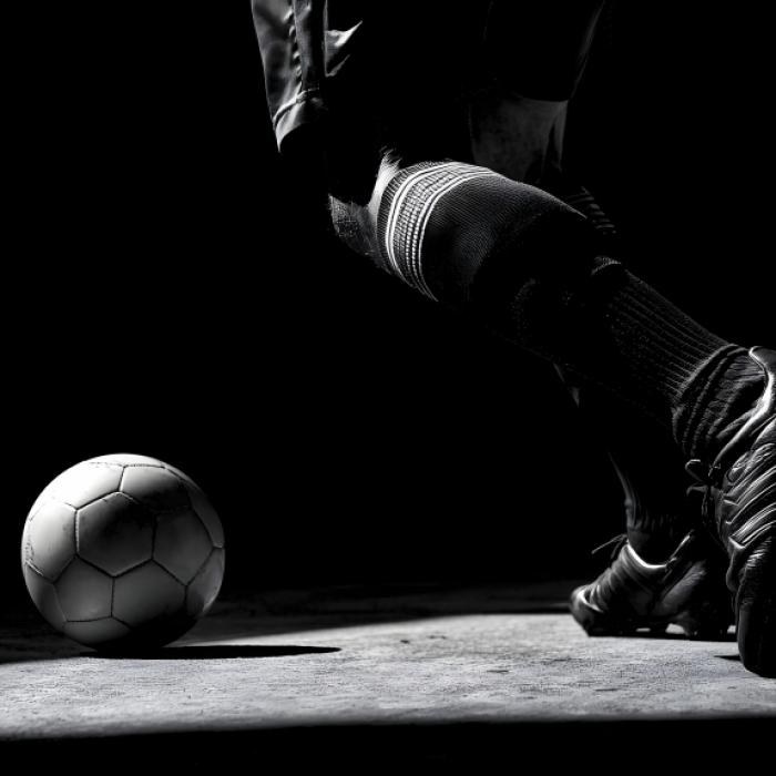 Fußballer (38) stirbt nach tragischen Unfall - Verband trauert