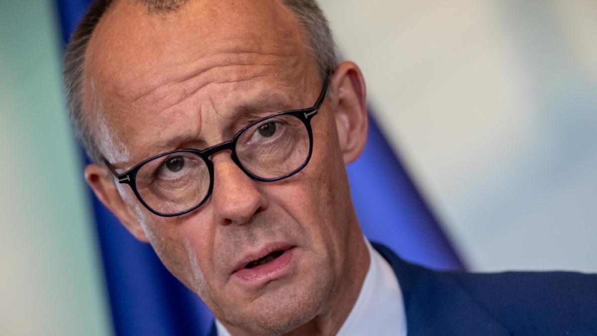 Friedrich Merz f&auml;llt auf einen historischen Tiefpunkt. (Foto)