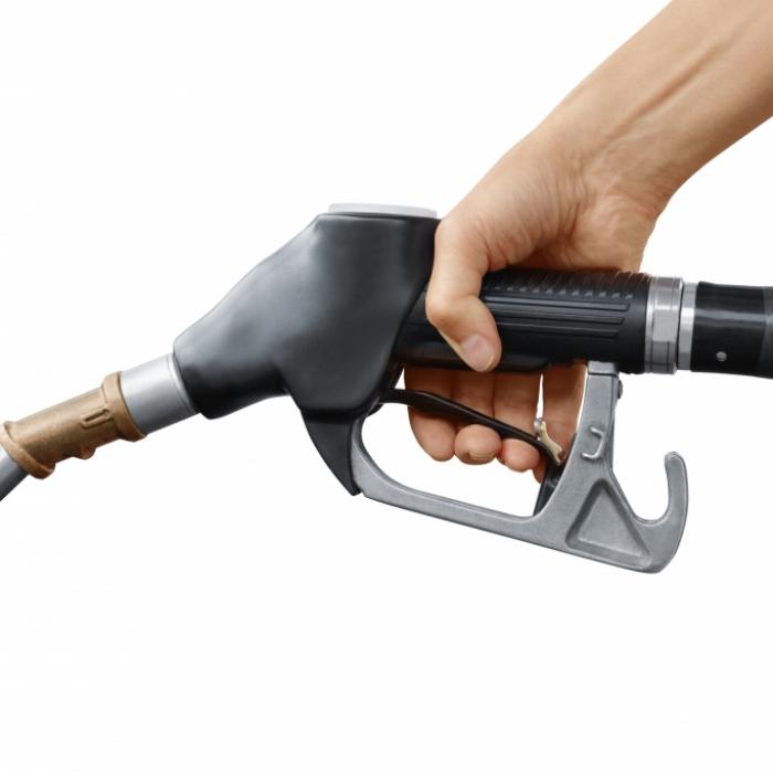 Studien-Hammer! Urin als Ersatz für Benzin und Diesel geeignet