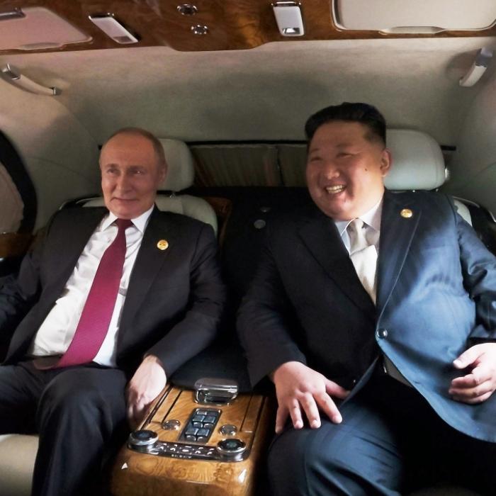 Irres Video vom Putin-Treffen - Nordkorea-Diktator lässt DNA-Spuren beseitigen