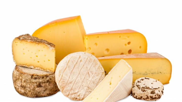 Wegen möglichem Keimbefall ruft Netto einen Käse zurück.