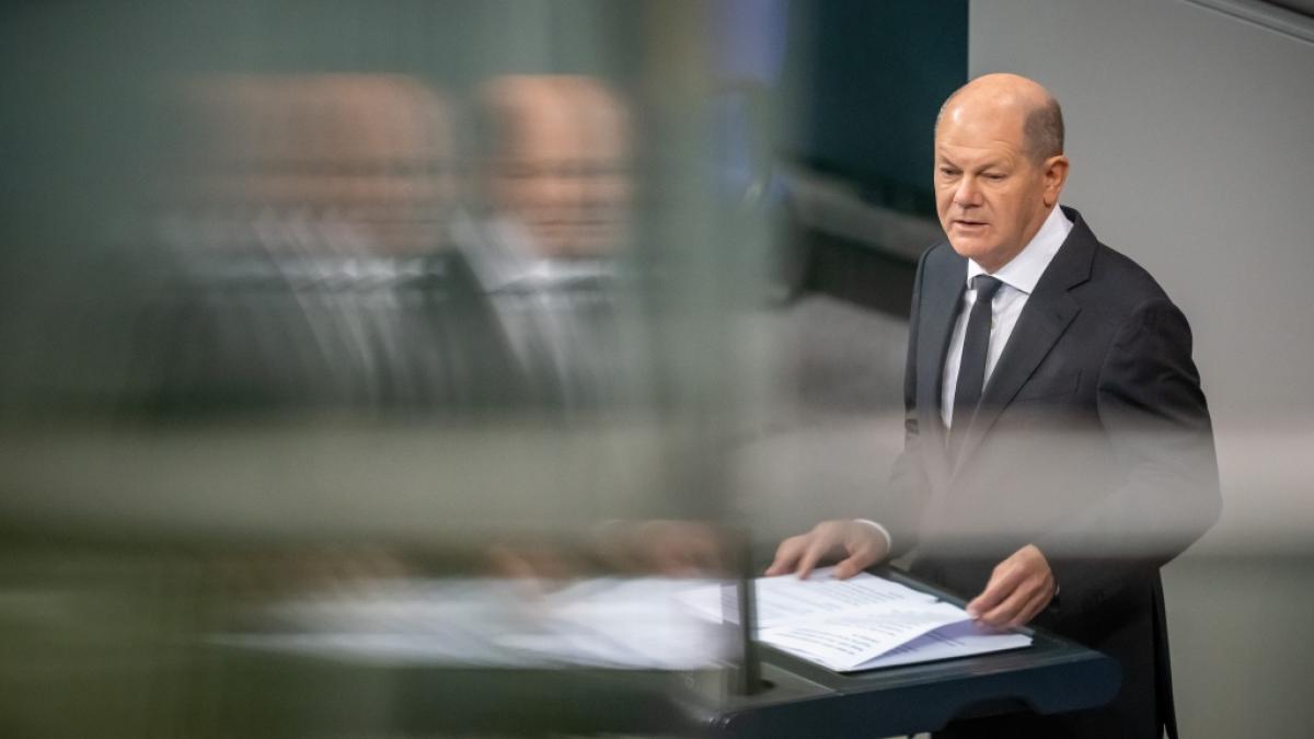 SPD-Kanzler Olaf Scholz gibt im Bundestag eine Regierungserkl&auml;rung zum Hamas-Angriff auf Israel ab. (Foto)