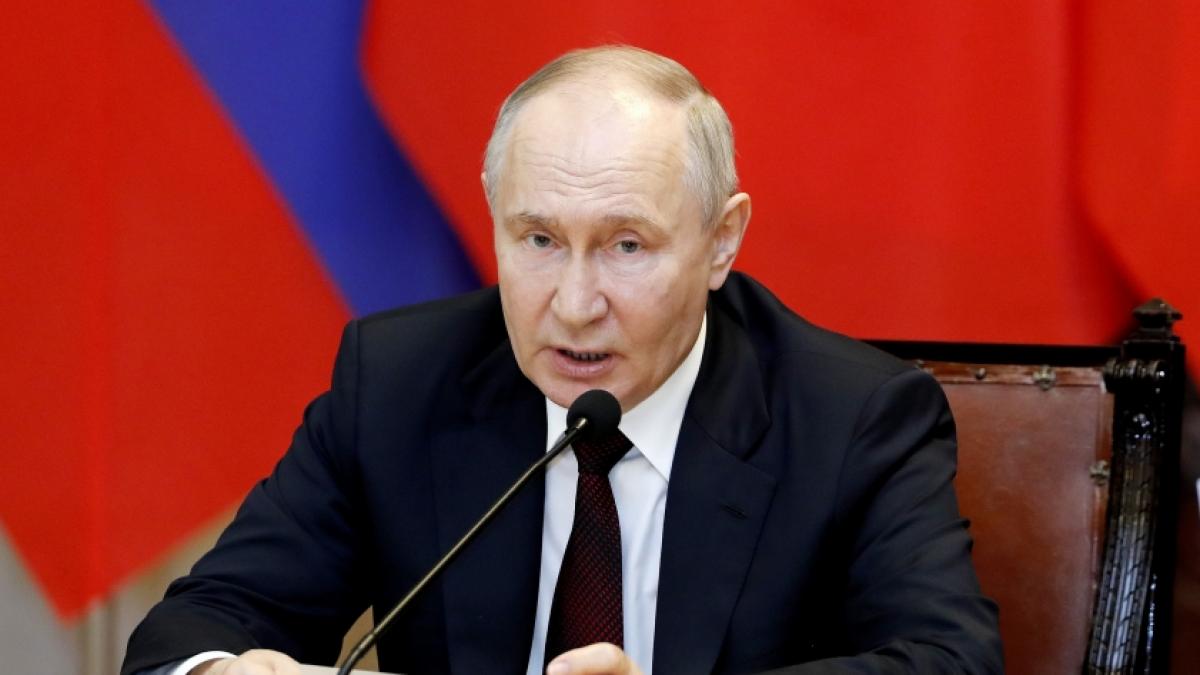 Wladimir Putin k&ouml;nnte einen Gro&szlig;teil seiner Panzer im Ukraine-Krieg eingeb&uuml;&szlig;t haben. (Foto)