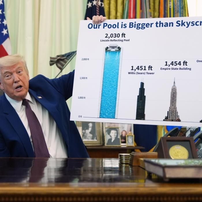 Auftritt wird zur Blamage - US-Präsident verspottet für Größentabelle