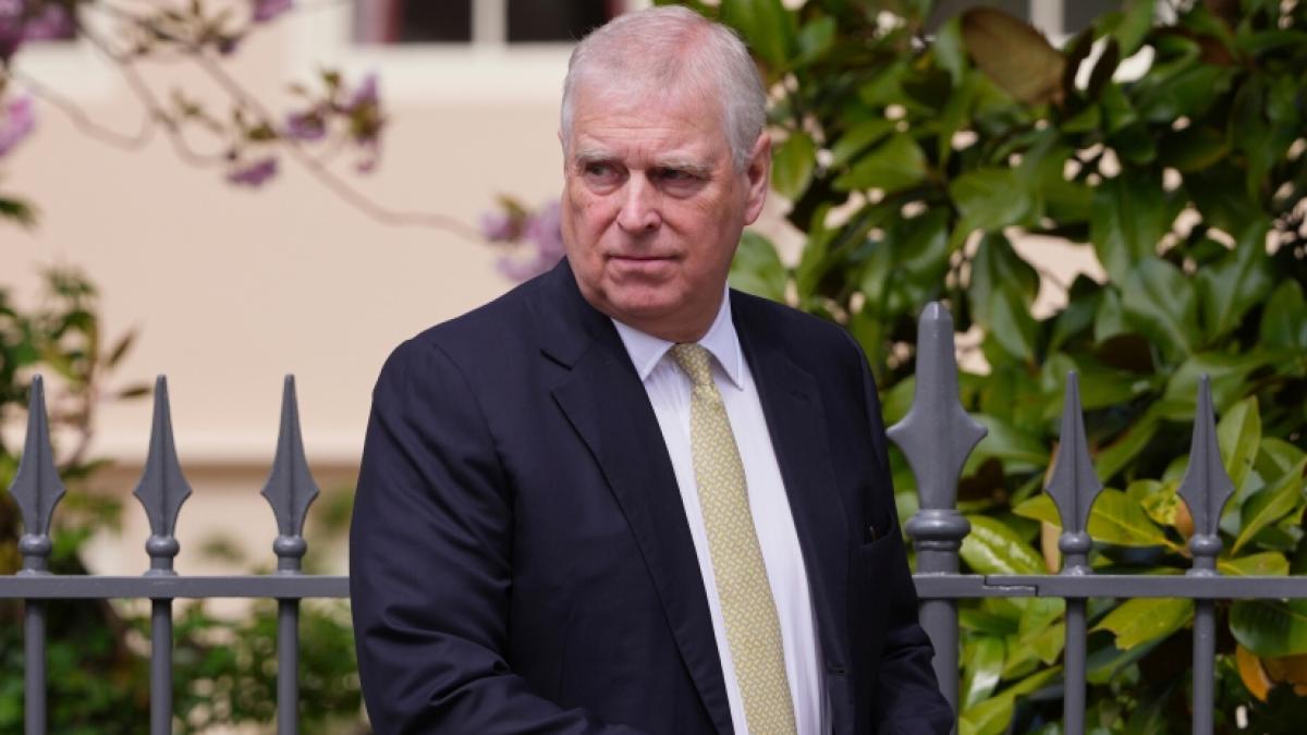 Die strengen Auflagen seines Bruders sollen Andrew Mountbatten-Windsor schwer zu setzen. Berichten zufolge befindet sich der Ex-Prinz derzeit in therapeutischer Behandlung. (Foto)