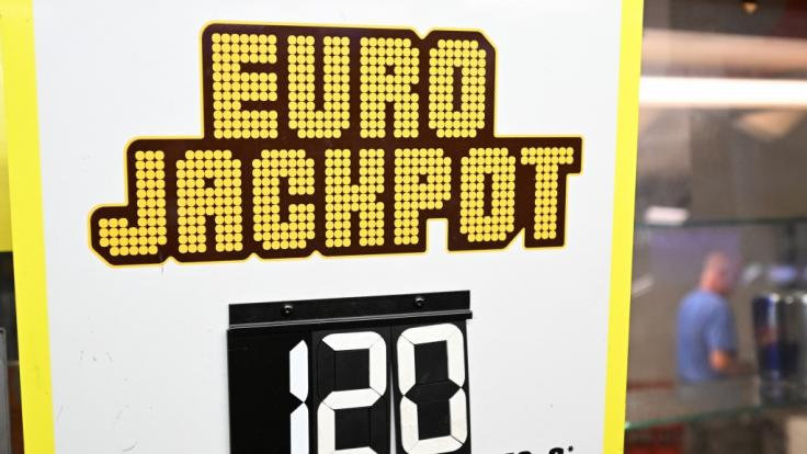 Der Eurojackpot mit 120 Millionen Euro wurde in Deutschland geknackt.