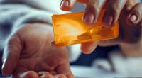 Ibuprofen und Co.: So gefährlich sind Schmerzmittel wirklich.