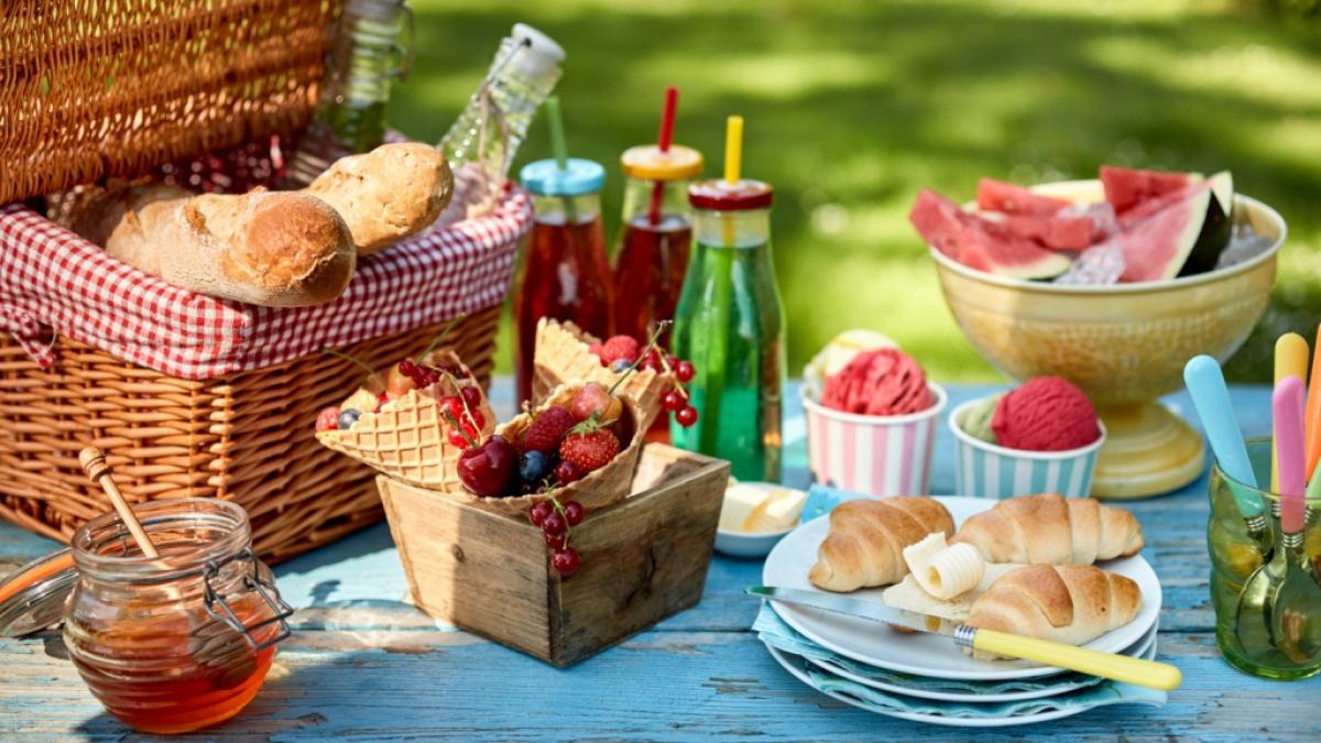 Ein 13-j&auml;hriges M&auml;dchen ist w&auml;hrend eines Picknicks in eine Schie&szlig;erei verwickelt und durch Sch&uuml;sse get&ouml;tet worden (Symbolbild). (Foto)