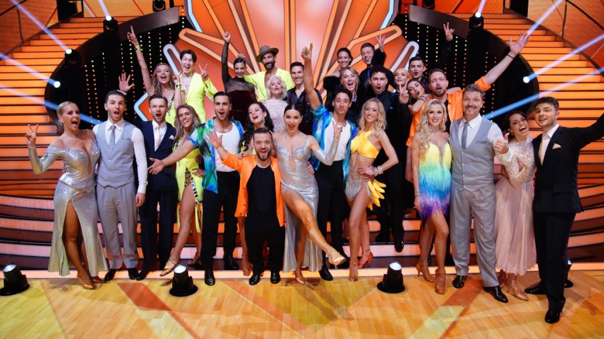 Die Tanzfl&auml;che ist gebohnert, die Tanzschuhe geschn&uuml;rt: Am 25.02.2022 tanzen die "Let's Dance"-Stars zum ersten Mal in der 15. Staffel um Jurypunkte und die Gunst des Publikums. (Foto)