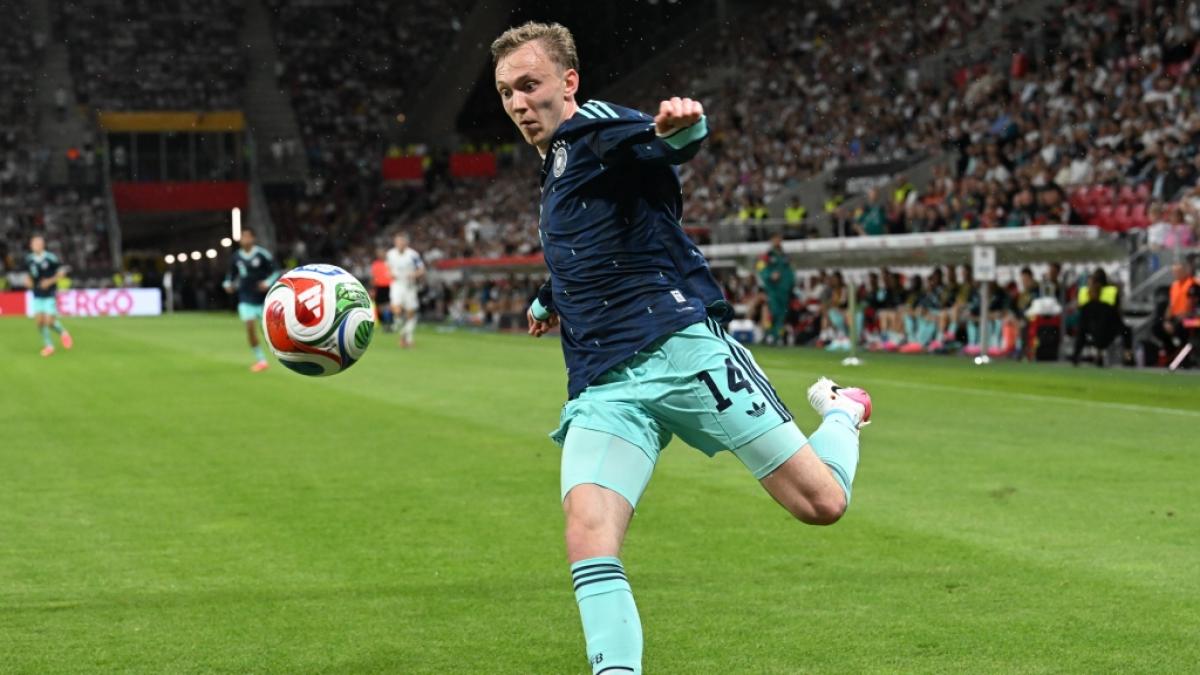 Nationalspieler Maximilian Beier kickt in der Bundesliga f&uuml;r Borussia Dortmund. (Foto)