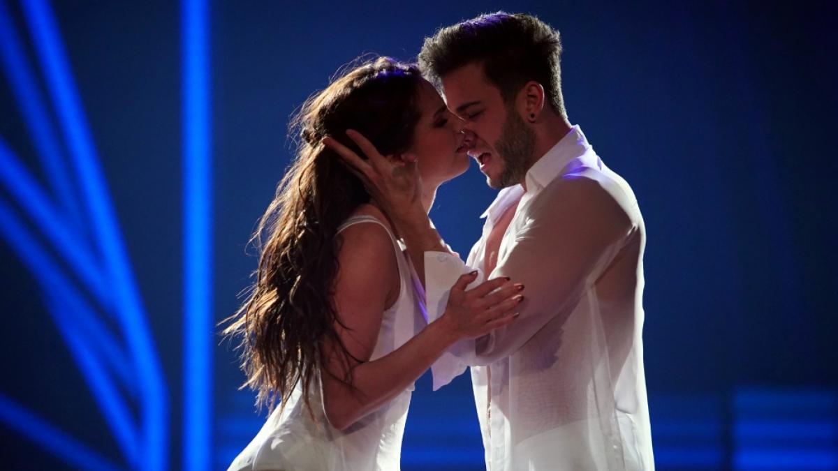 Luca H&auml;nni und Christina Luft bekamen f&uuml;r ihren verf&uuml;hrerischen Porno-Tanz 30 Punkte. (Foto)