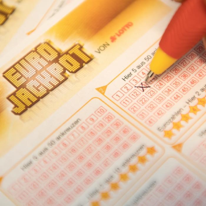Wieder nicht geknackt! Gibt es eine Eurolotto-Zwangsausschüttung?