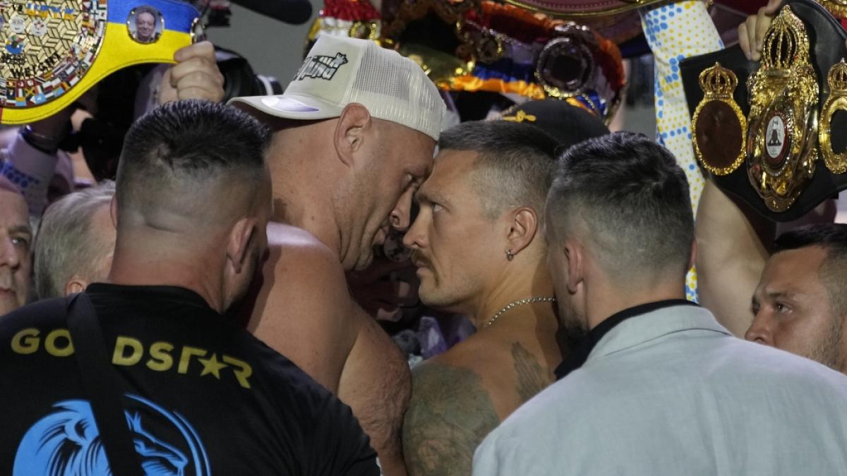 Da ist Feuer drin!&nbsp;Tyson Fury und Oleksandr Usyk stehen sich beim Wiegen gegen&uuml;ber (Foto)
