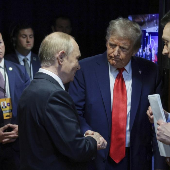 Ahnungsloser US-Präsident wird zum Spielball Russlands und Israels