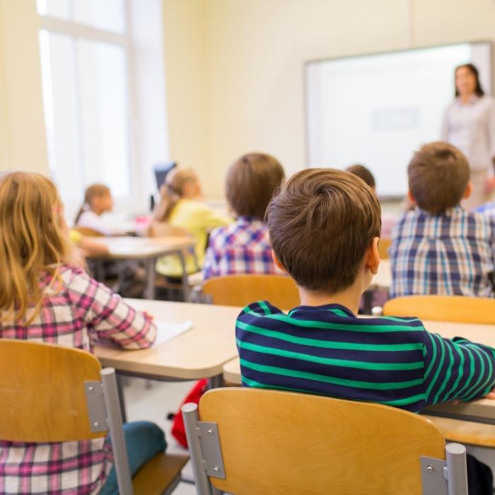 Lehrer und Schüler erkrankt! Ist DIESES Virus schuld?