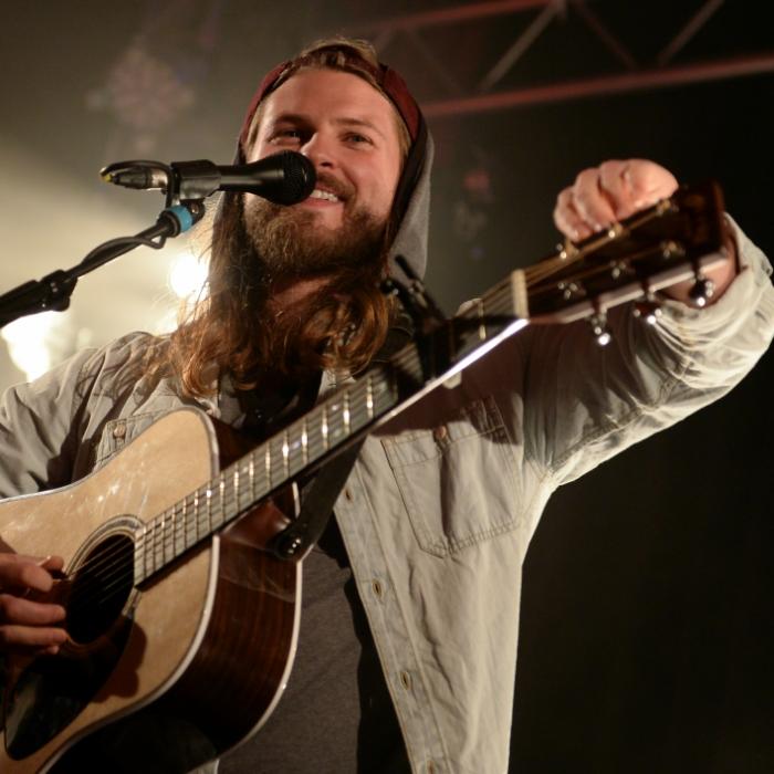 Ehefrau, Kinder, Band! Mighty-Oaks-Frontmann startet solo durch