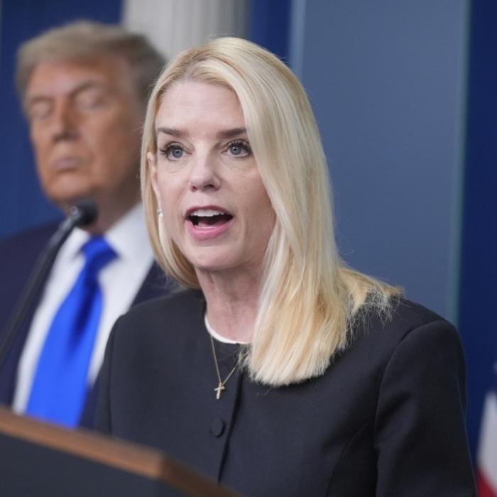 Lücke in Epstein-Haft-Video - Justizministerin sorgt für Wende